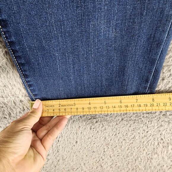 RFM Jeans Womens 18 Blue Stretch High Rise Capri *GUC* - Picture 7 of 15